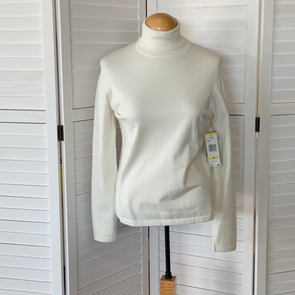 Jones New York White Fitted Long Sleeve Tee